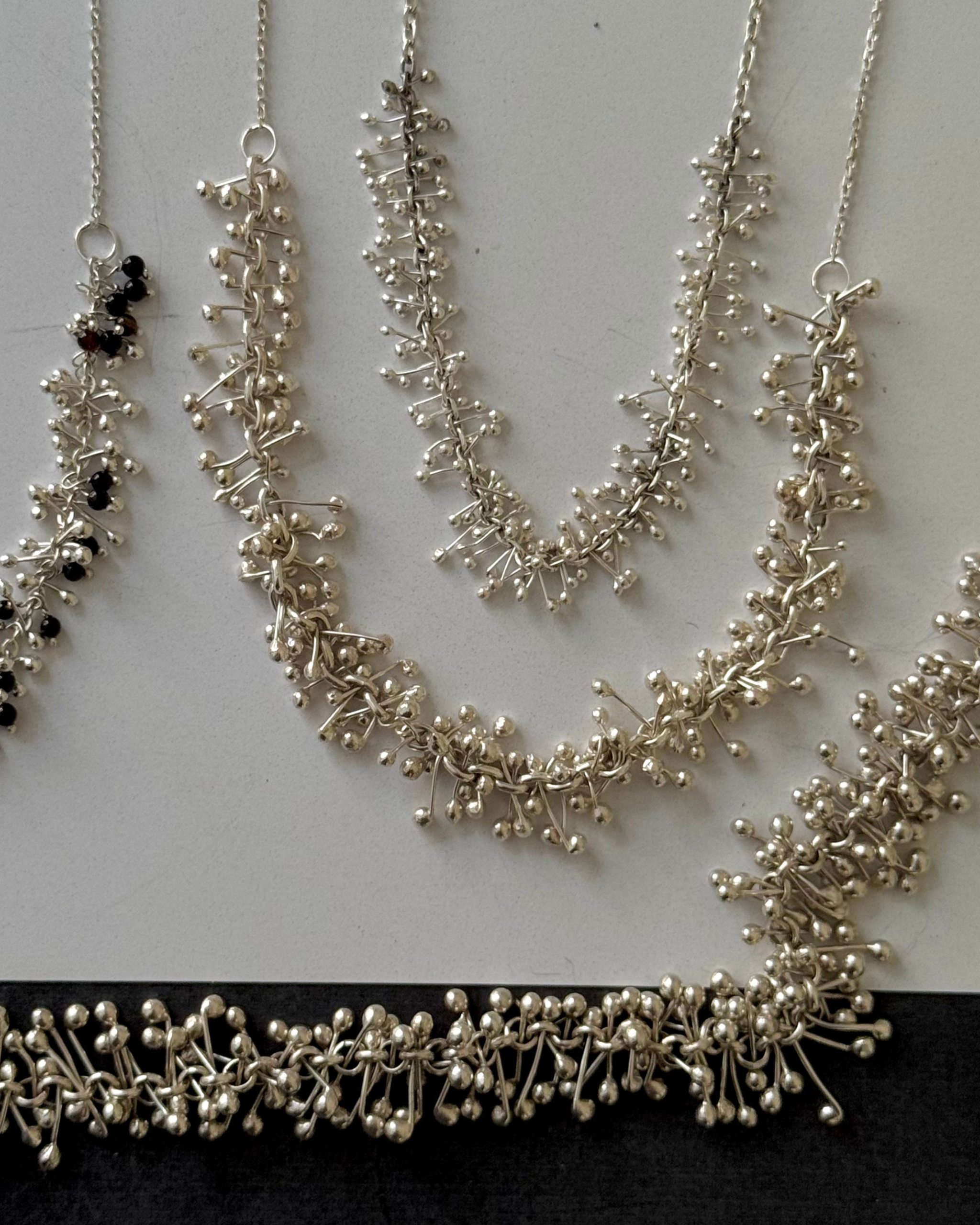 Green and Gold Simple Jewelry Sale Promotion Instagram Post - 2025-12-01T195003.949